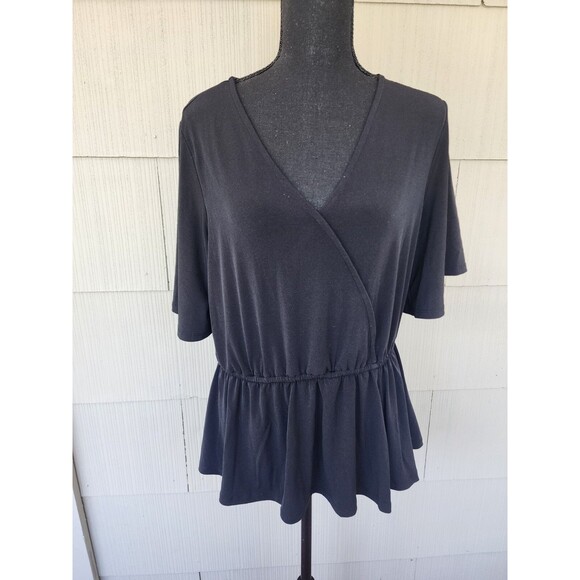 Iman Women's Size M Medium Black Top V Neck Polyester - Picture 1 of 7